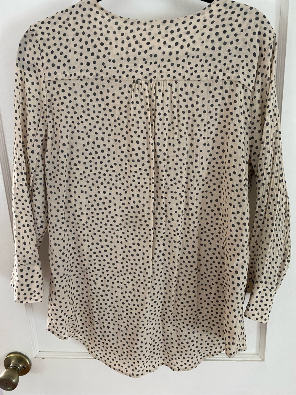 Como Blu Cream Polka Dot V-Neck Button Blouse Sz L - Picture 5 of 6